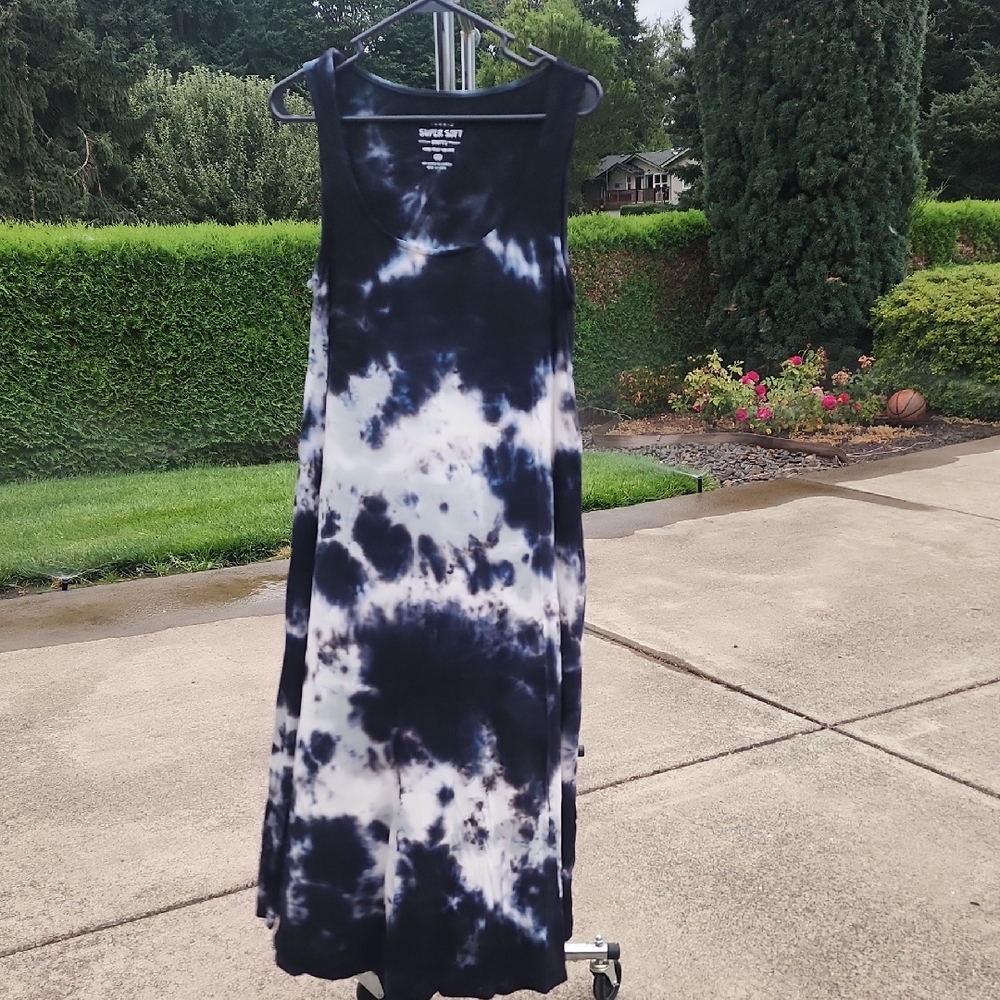Torrid Super Soft Knits Tie Dye Midi Dress